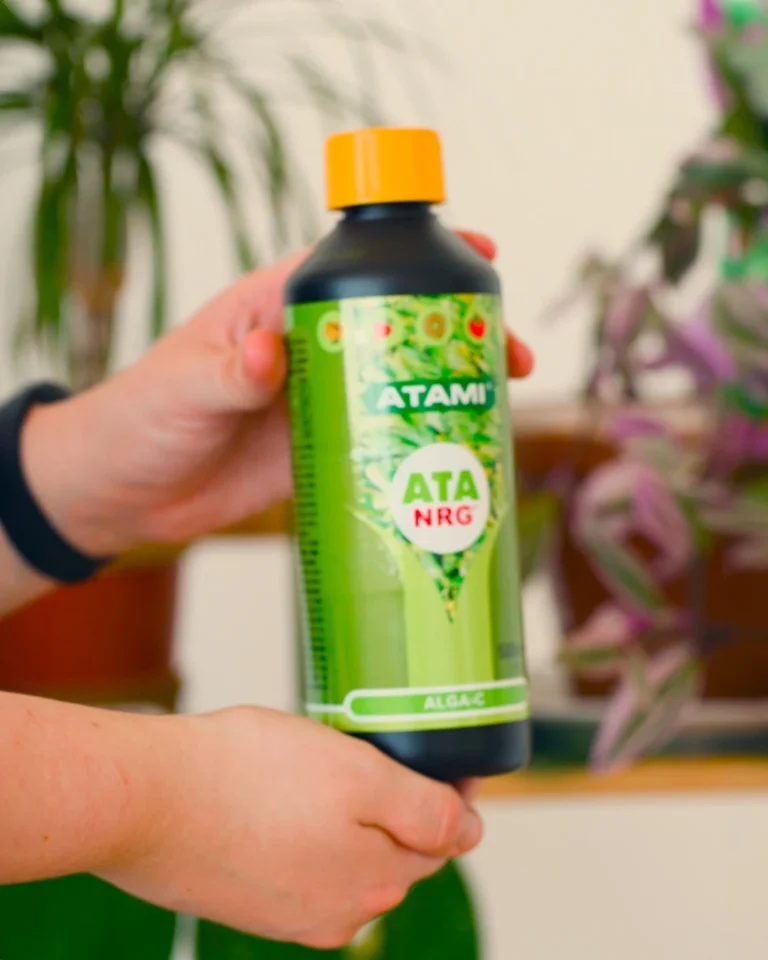 Alga-C is an ideal product for foliar spraying, 
providing important micronutrients.